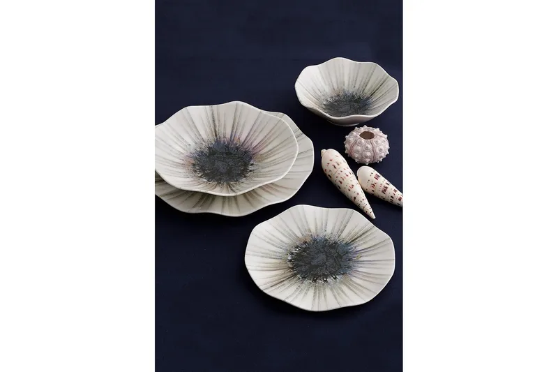 Subatan Tallerkensett 24 Deler - Porselen/Flerfarget - Husholdning - Servering & borddekking - Porselen