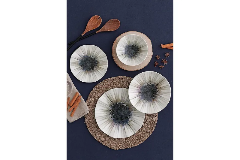 Subatan Tallerkensett 24 Deler - Porselen/Flerfarget - Husholdning - Servering & borddekking - Porselen