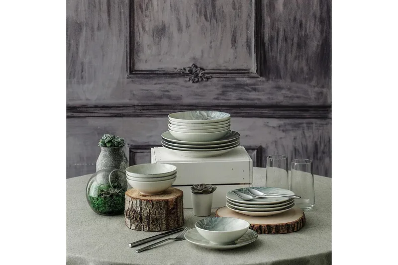 Subatan Tallerkensett 24 Deler - Porselen/Flerfarget - Husholdning - Servering & borddekking - Porselen