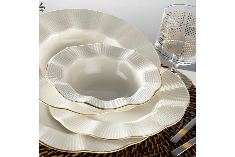 Adine Middagsservise 24 Deler Porselen - Creme/Gull - Husholdning - Servering & borddekking - Tallerkener