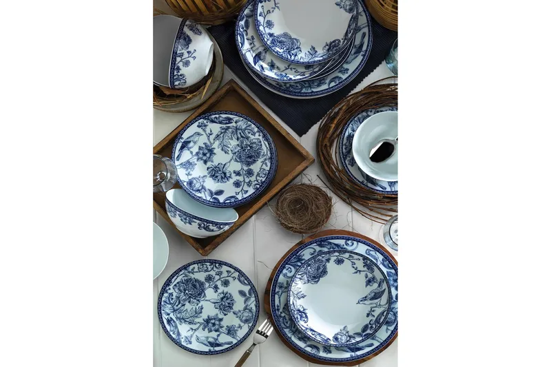 Tallerkensett 24- pk - Blå / Hvit - Husholdning - Servering & borddekking - Tallerkener - Servise & tallerkensett