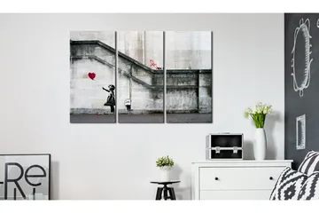 Bilde Girl With A Balloon By Banksy 90x60 - Artgeist sp. z o. o. - Innredning - Bilder & kunst - Lerretsbilder
