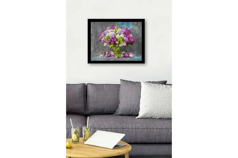 Innrammet lerret i tre - 41x56 cm - Fargerik bukett med syrinblomster - Lilla / Hvit / Grønn - Innredning - Bilder & kunst