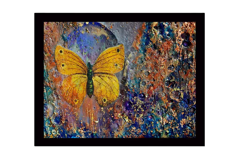Innrammet lerret i tre - 41x56 cm - Fargerik sommerfugl med detaljert tekstur i bakgrunnen, Gull / Blå / Oransje