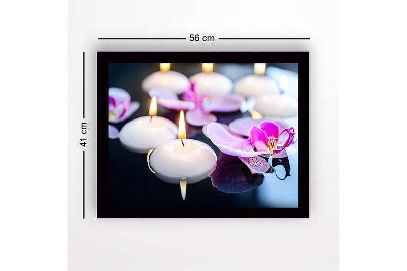 Innrammet lerret i tre - 41x56 cm - Flytende lys og orkideer i harmonisk samspill - Hvit / Lilla - Innredning - Bilder & kunst
