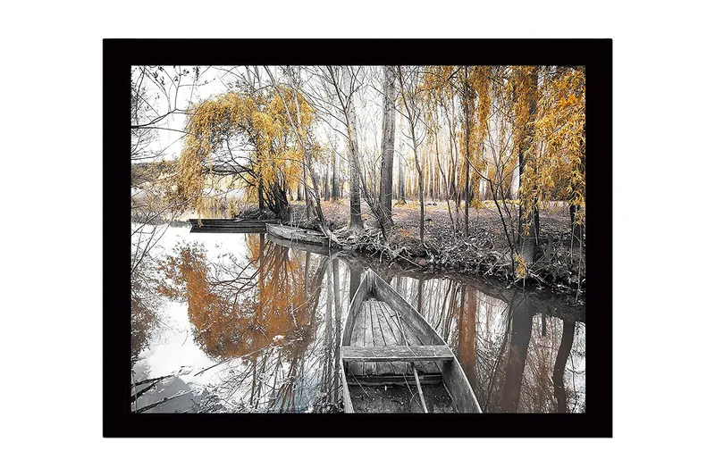 Innrammet lerret i tre - 41x56 cm - Høstlandskap med båt på en speilblank innsjø - Gull / Grå / Svart - Innredning - Bilder & kunst