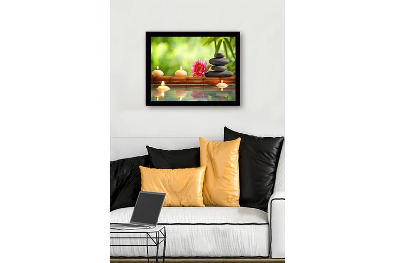 Innrammet lerret i tre - 41x56 cm - Harmonisk komposisjon med steiner, stearinlys og en lotusblomst - Rosa / Svart / Beige - Innredning - Bilder & kunst