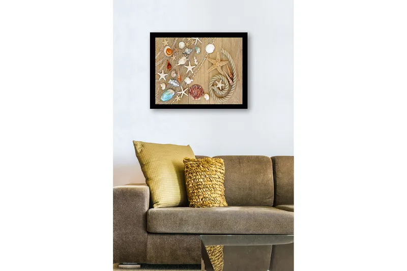 Innrammet lerret i tre - 41x56 cm - Havinspirert samling av skjell og sjøstjerner - Beige / Hvit / Blå - Innredning - Bilder & kunst