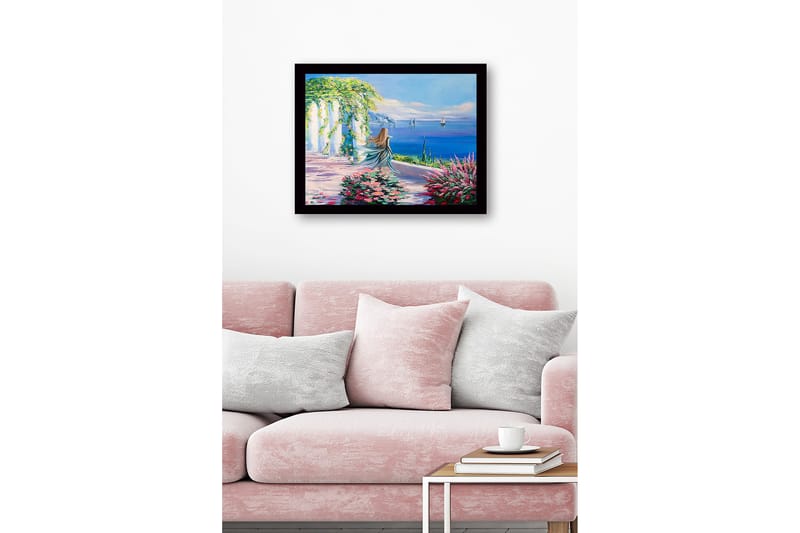 Innrammet lerret i tre - 41x56 cm - Kvinne i blå kjole som ser ut over havet med blomster i forgrunnen - Blå / Grønn / Rosa - Innredning - Bilder & kunst