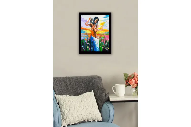 Innrammet lerret i tre - 41x56 cm - Kvinne som bærer en potte i et fargerikt landskap - Oransje / Grønn / Blå - Innredning - Bilder & kunst