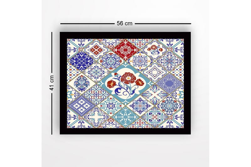 Innrammet lerret i tre - 41x56 cm - Mønstret flisekomposisjon med blomstermotiver og geometriske former - Blå / Rød / Hvit - Innredning - Bilder & kunst