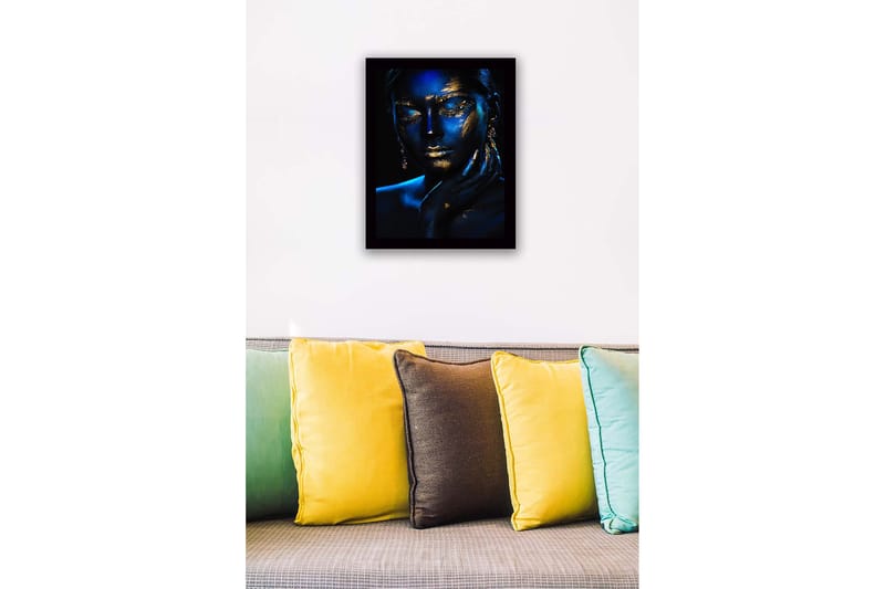 Innrammet lerret i tre - 41x56 cm - Mystisk portrett med blå og gyllen ansiktsmaling - Blå / Gull - Innredning - Bilder & kunst
