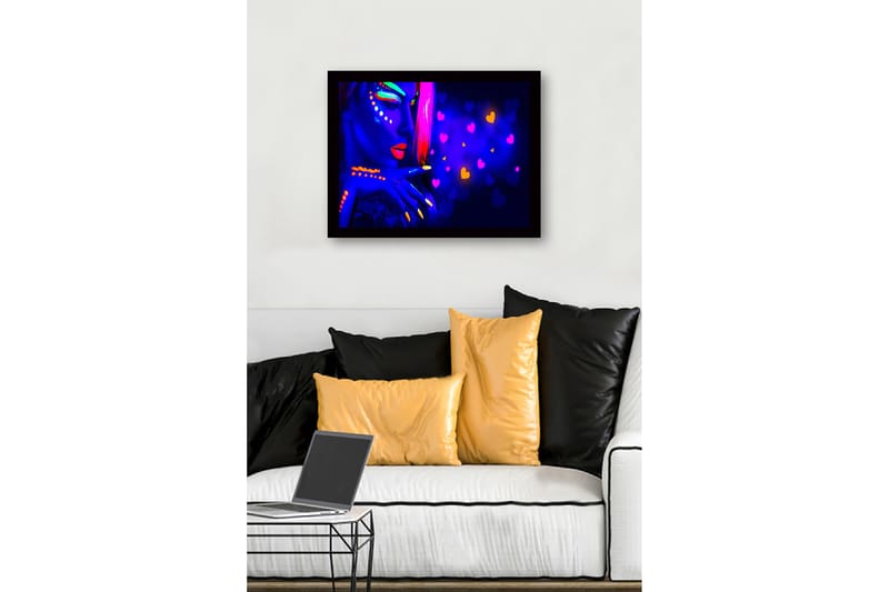 Innrammet lerret i tre - 41x56 cm - Neonfarget portrett av en kvinne med sterke ansiktsmalerier - Blå / Neonoransje / Rosa - Innredning - Bilder & kunst