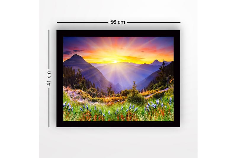 Innrammet lerret i tre - 41x56 cm - Storslått soloppgang over fjell og daler - Gull / Lilla / Grønn - Innredning - Bilder & kunst