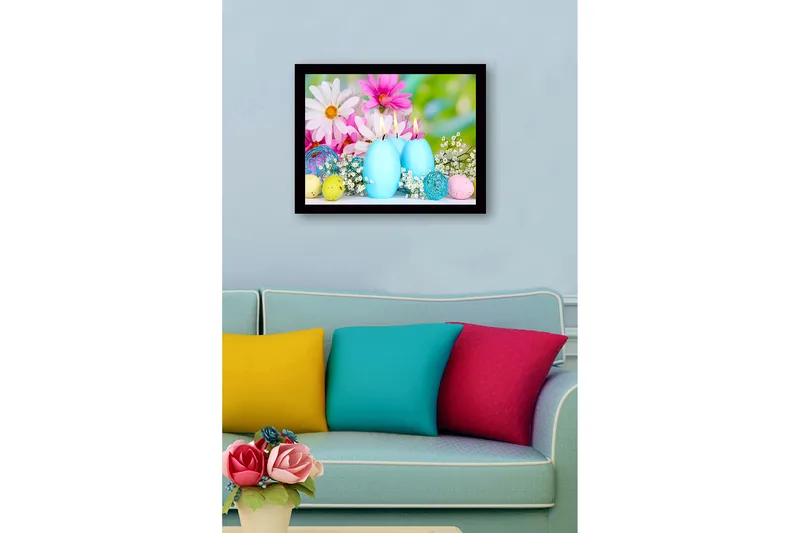 Innrammet lerret i tre - 41x56 cm - Vårro med lyseblå lys og fargerike påskeegg - Lys blå / Rosa / Gul - Innredning - Bilder & kunst