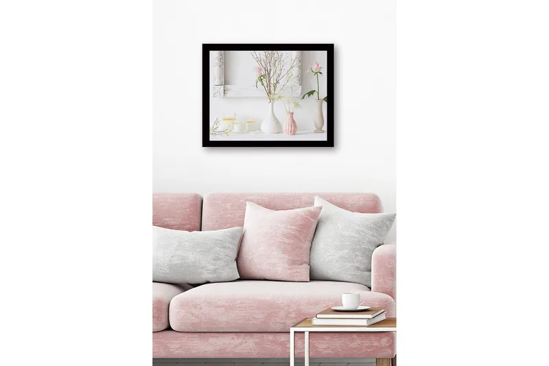 Innrammet lerret i tre - 41x56 cm - Vakre vaser med blomster og lysarrangementer - Hvit / Lys rosa / Beige - Innredning - Bilder & kunst