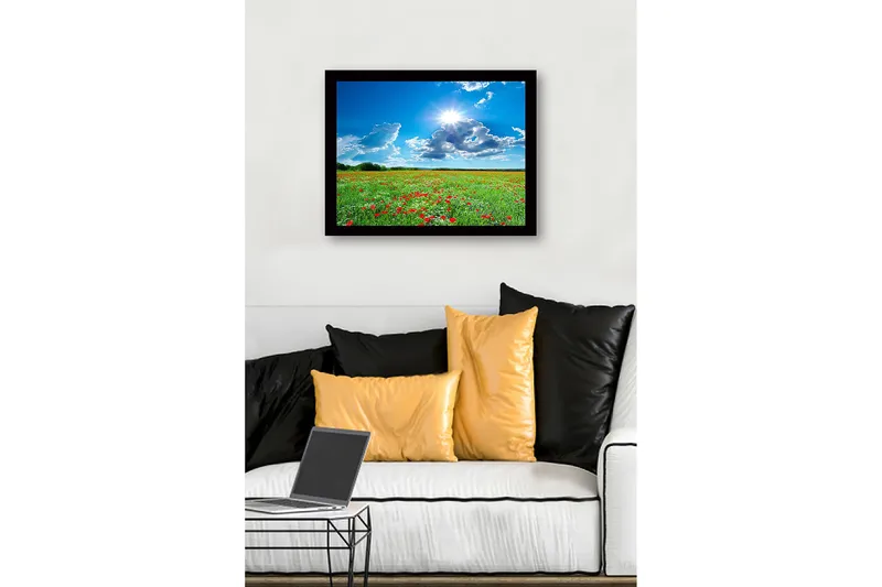 Innrammet lerretsbilde i tre - 41x56 cm - Blomstrende eng med røde valmuer og hvite blomster under en klar blå himmel - Grønn / Rød / Hvit - Innredning - Bilder & kunst