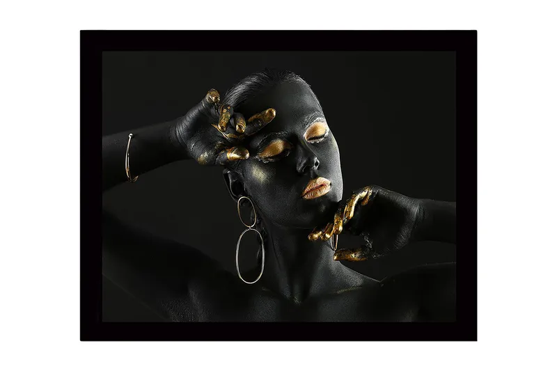 Innrammet lerretsbilde i tre - 41x56 cm - Elegant portrett av en kvinne med svart kroppsmaling og gulldetaljer, Svart / Gull