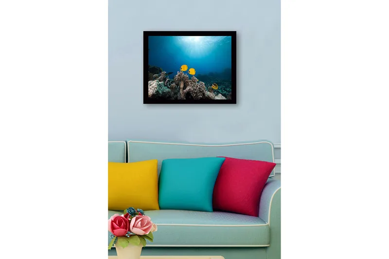Innrammet lerretsbilde i tre - 41x56 cm - Fargefull fisk som svømmer blant korallrev - Gul / Blå / Grå - Innredning - Bilder & kunst