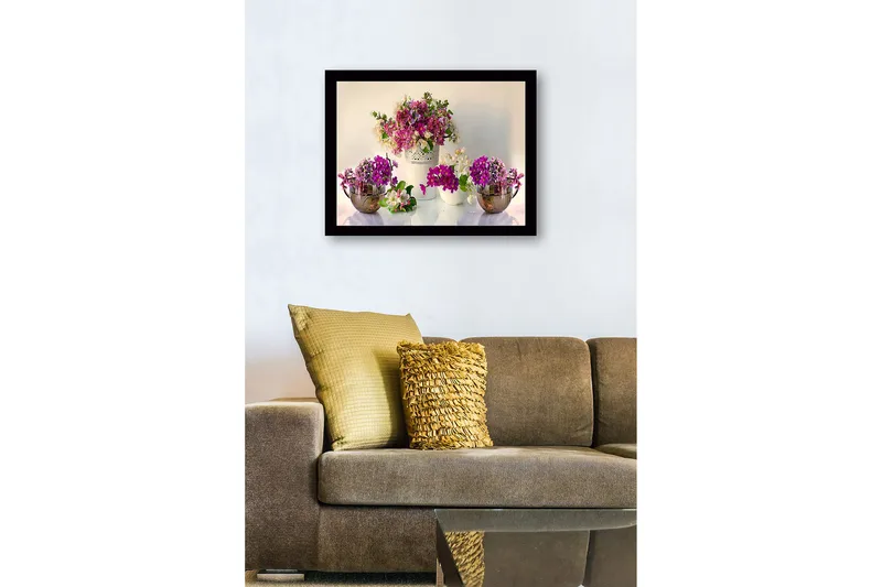 Innrammet lerretsbilde i tre - 41x56 cm - Fargerik blomsterbukett i forskjellige nyanser av lilla og hvitt - Lilla / Hvit - Innredning - Bilder & kunst