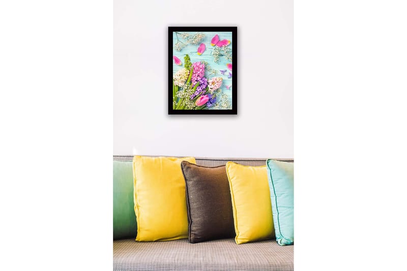 Innrammet lerretsbilde i tre - 41x56 cm - Fargerik blomsterbukett med tulipaner og hyasinter - Rosa / Lilla / Hvit - Innredning - Bilder & kunst