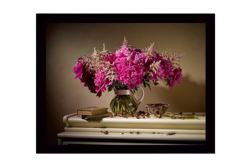 Innrammet lerretsbilde i tre - 41x56 cm - Fargerik bukett med peoner i en glassvase - Rosa / Grønn / Hvit - Innredning - Bilder & kunst