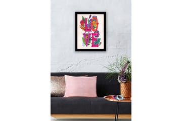 Innrammet lerretsbilde i tre - 41x56 cm - Fargerik komposisjon med ordet LOVE omgitt av blomster og bladverk - Rosa / Grønn / Oransje - Innredning - Bilder & kunst