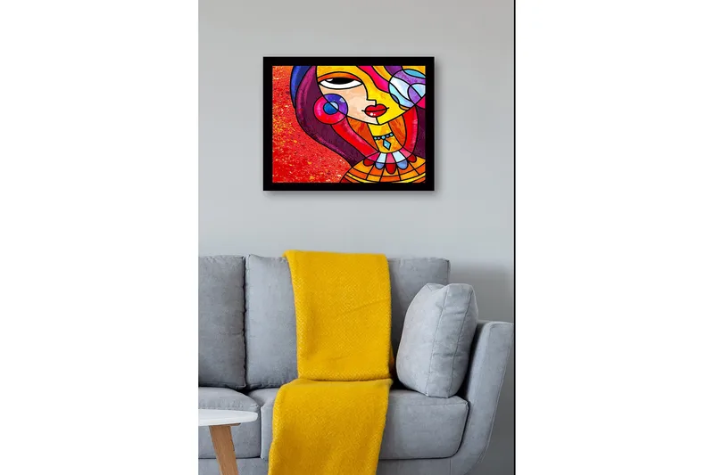 Innrammet lerretsbilde i tre - 41x56 cm - Fargerik kvinne med stilisert ansikt og smykker - Rød / Gul / Lilla - Innredning - Bilder & kunst