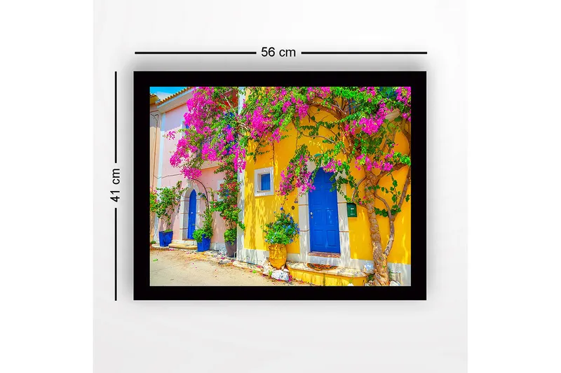 Innrammet lerretsbilde i tre - 41x56 cm - Fargerike hus med bougainvillea i blomst - Gul / Blå / Rosa - Innredning - Bilder & kunst