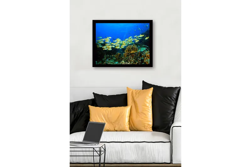 Innrammet lerretsbilde i tre - 41x56 cm - Flok med fargerike fisker som svømmer i et korallrev - Blå / Gul / Grønn - Innredning - Bilder & kunst