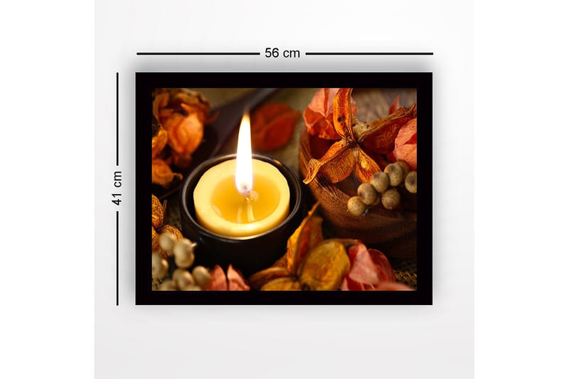 Innrammet lerretsbilde i tre - 41x56 cm - Lyslykt omgitt av tørkede blomster og frukt - Gull / Oransje / Brun - Innredning - Bilder & kunst