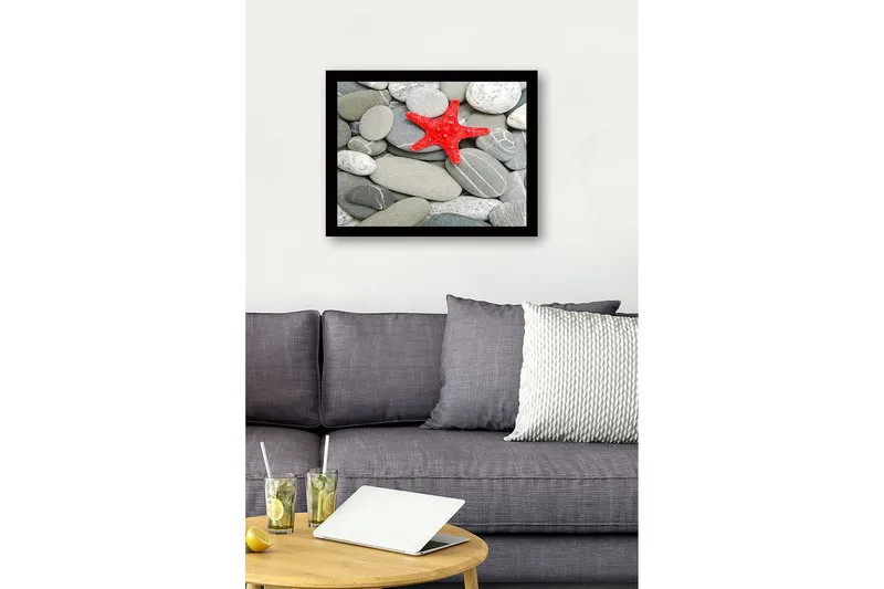 Innrammet lerretsbilde i tre - 41x56 cm - Rød sjøstjerne på en samling grå steiner - Grå / Rød - Innredning - Bilder & kunst