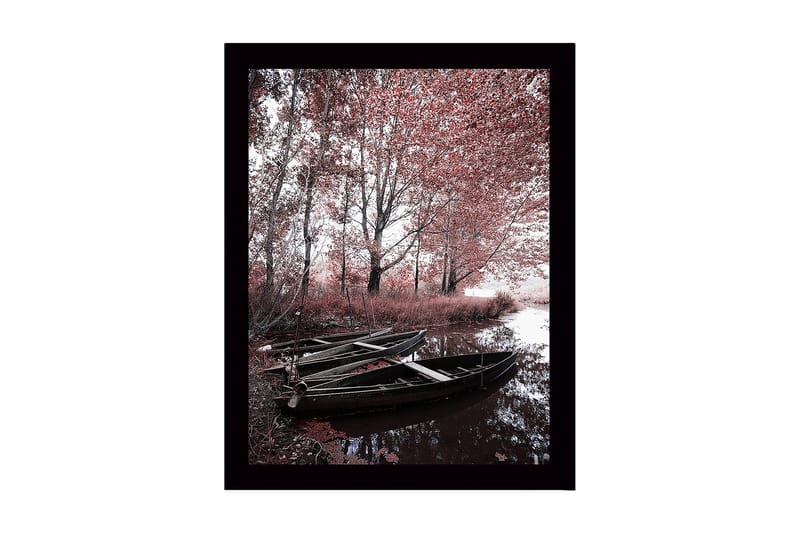 Innrammet lerretsbilde i tre - 41x56 cm - Ro ved en speilblank innsjø med båter og høstfarger, Rød / Svart / Grå