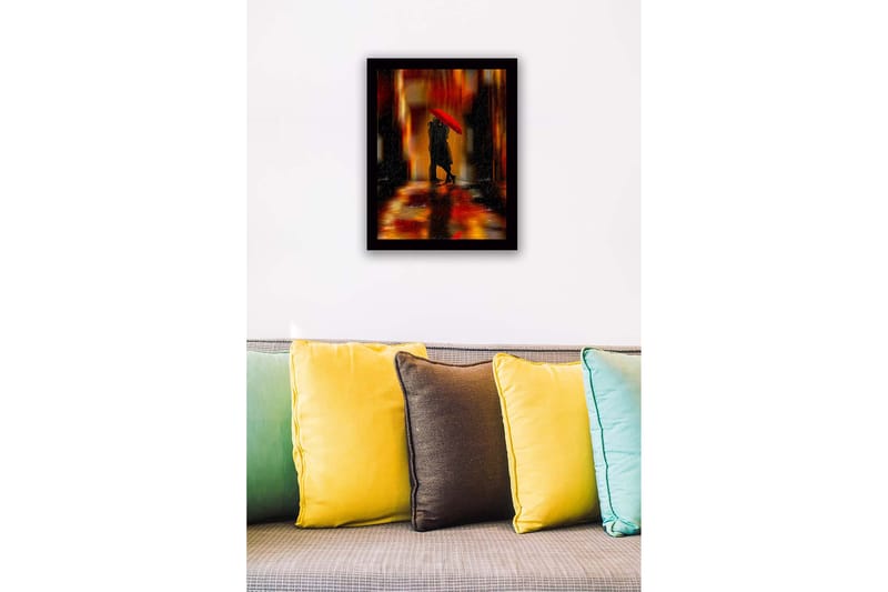 Innrammet lerretsbilde i tre - 41x56 cm - Romantisk scene med par under en rød paraply - Rød / Oransje / Svart - Innredning - Bilder & kunst