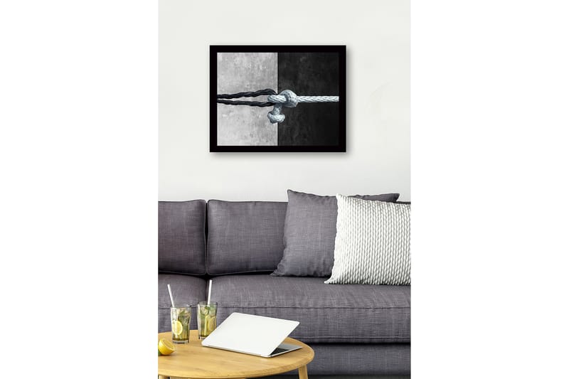 Innrammet lerretsbilde i tre - 41x56 cm - Sammenflettede tau i kontrasterende svart og hvitt - Svart / Hvit - Innredning - Bilder & kunst