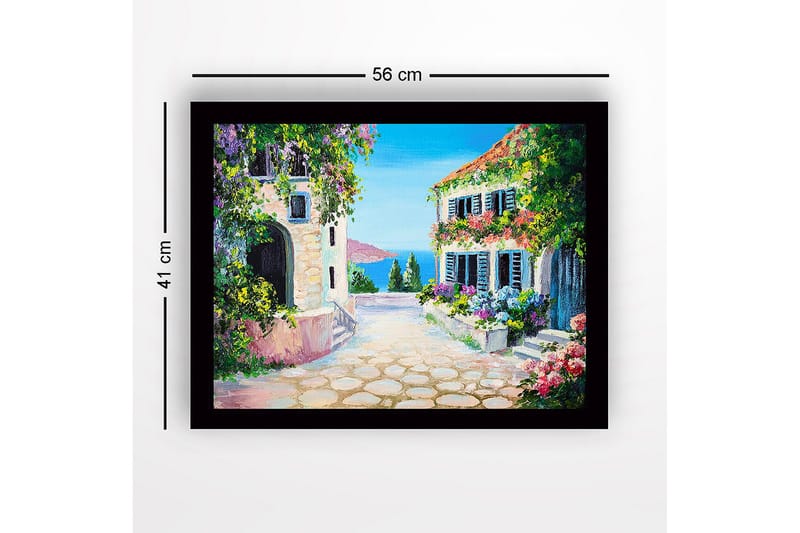 Innrammet lerretsbilde i tre - 41x56 cm - Sjarmerende middelhavsgate med blomster og hus - Blå / Grønn / Rosa - Innredning - Bilder & kunst