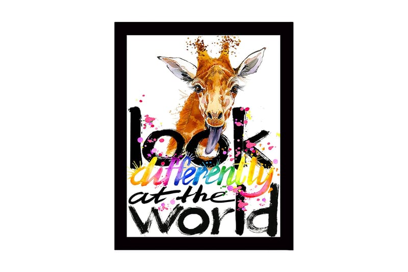 Innrammet lerretsbilde i tre - 41x56 cm - Sjiraff med utstikkende tunge og fargerik tekst, Oransje / Svart / Rosa
