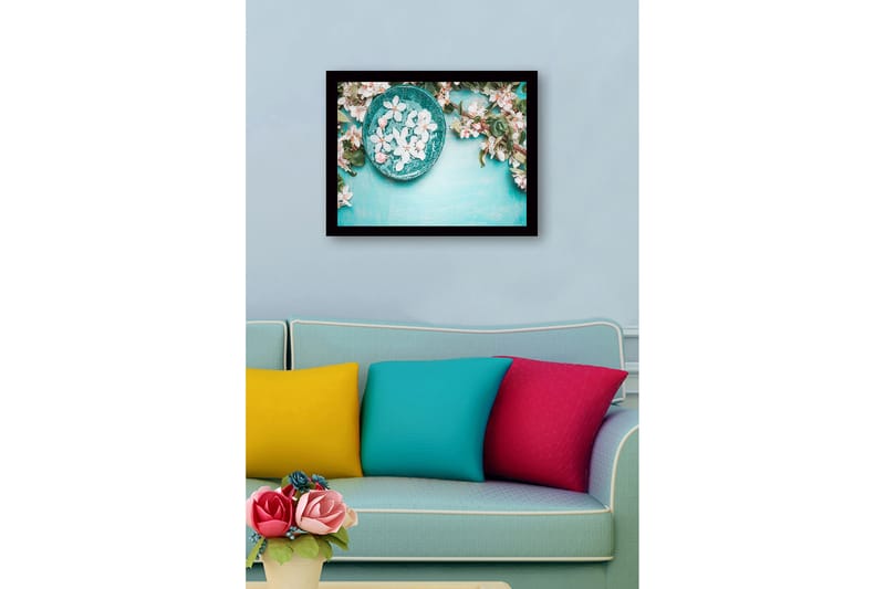 Innrammet lerretsbilde i tre - 41x56 cm - Skål med blomster på turkis bakgrunn - Turkis / Hvit / Grønn - Innredning - Bilder & kunst