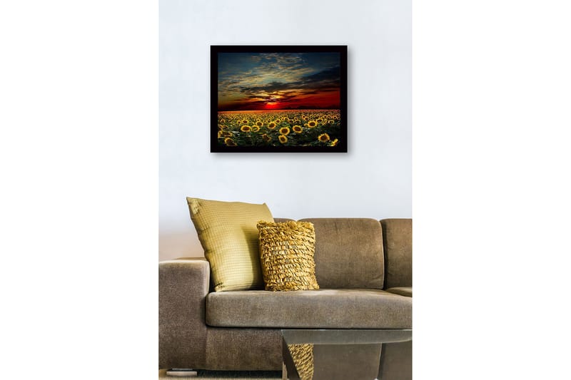 Innrammet lerretsbilde i tre - 41x56 cm - Solsikkefelt under en fargerik solnedgang - Gul / Oransje / Blå - Innredning - Bilder & kunst