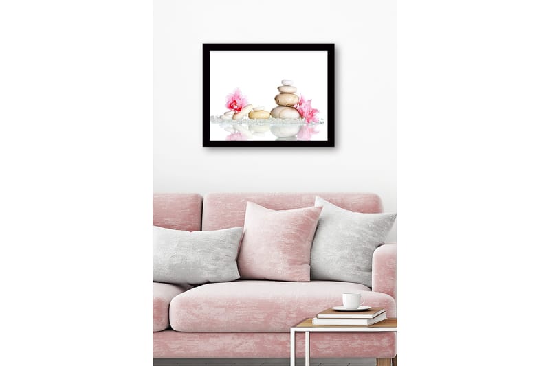 Innrammet lerretsbilde i tre - 41x56 cm - Steinrøys omgitt av rosa blomster og glitrende steiner - Hvit / Rosa / Beige - Innredning - Bilder & kunst