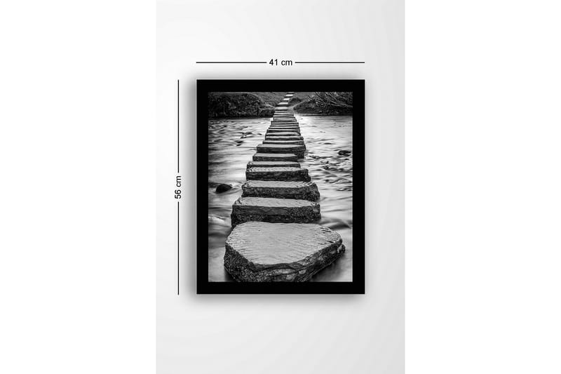 Innrammet lerretsbilde i tre - 41x56 cm - Steintrapper som fører over en rennende vannflate - Grå / Svart - Innredning - Bilder & kunst