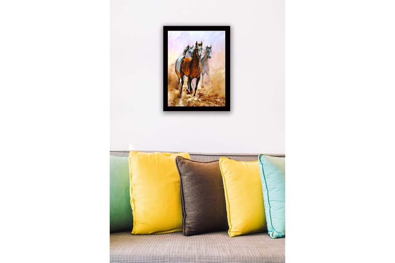 Innrammet lerretsbilde i tre - 41x56 cm - Tre hester som beveger seg gjennom et støvete landskap - Brun / Hvit / Beige - Innredning - Bilder & kunst