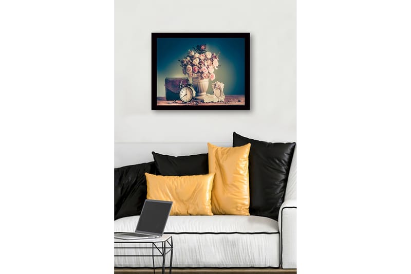 Innrammet lerretsbilde i tre - 41x56 cm - Vakker bukett med roser i en hvit vase - Rosa / Hvit / Brun - Innredning - Bilder & kunst