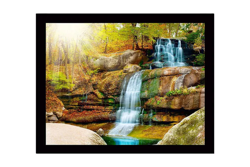 Innrammet lerretsbilde i tre - 41x56 cm - Vakker foss i et høstlig skogsmiljø, Grønn / Oransje / Blå