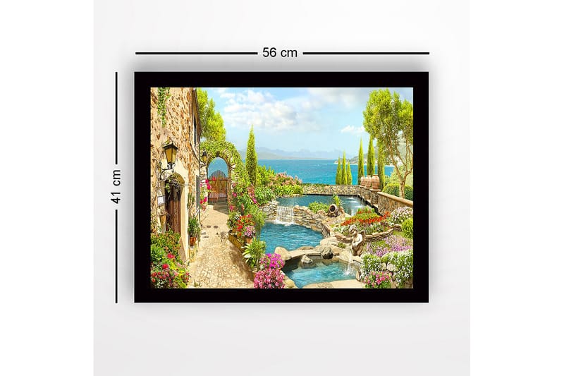 Innrammet lerretsbilde i tre - 41x56 cm - Vakker hage med blomsteroppsatser og en rolig vannflate - Grønn / Rosa / Blå - Innredning - Bilder & kunst