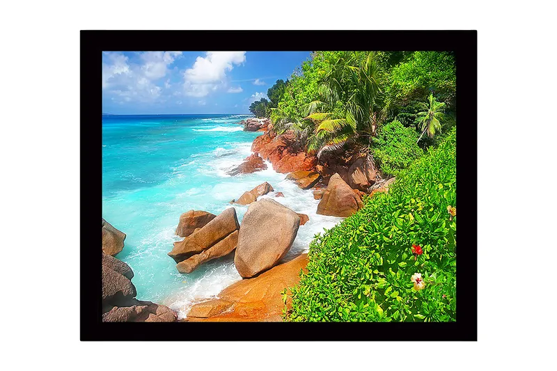 Innrammet lerretsbilde i tre - 41x56 cm - Vakker strand med steiner og turkis vann, Turkis / Grønn / Beige