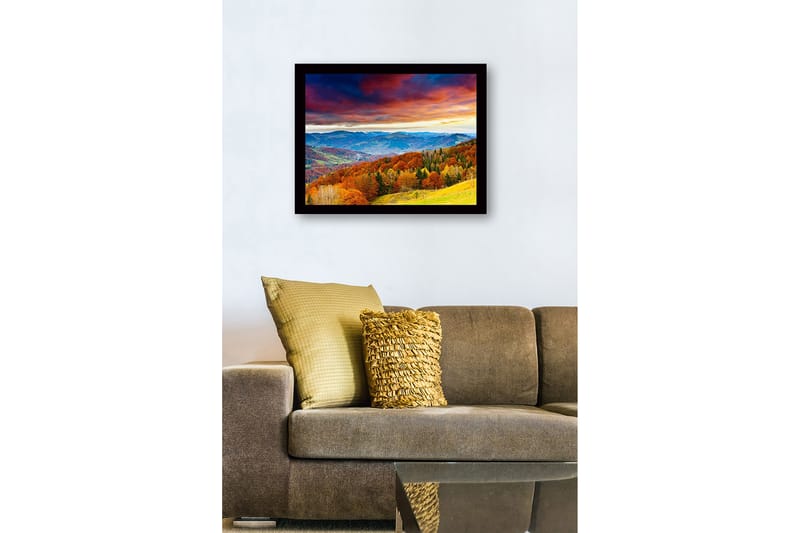 Innrammet lerretsbilde i tre - 41x56 cm - Vakkert høstlandskap med fargerike trær og fjerne fjell - Oransje / Grønn / Blå - Innredning - Bilder & kunst