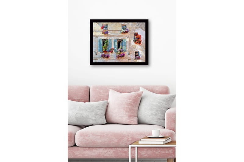 Innrammet lerretsbilde i tre - 41x56 cm - Vindu med blomsteroppsatser i livlige farger - Lilla / Rød / Grønn - Innredning - Bilder & kunst