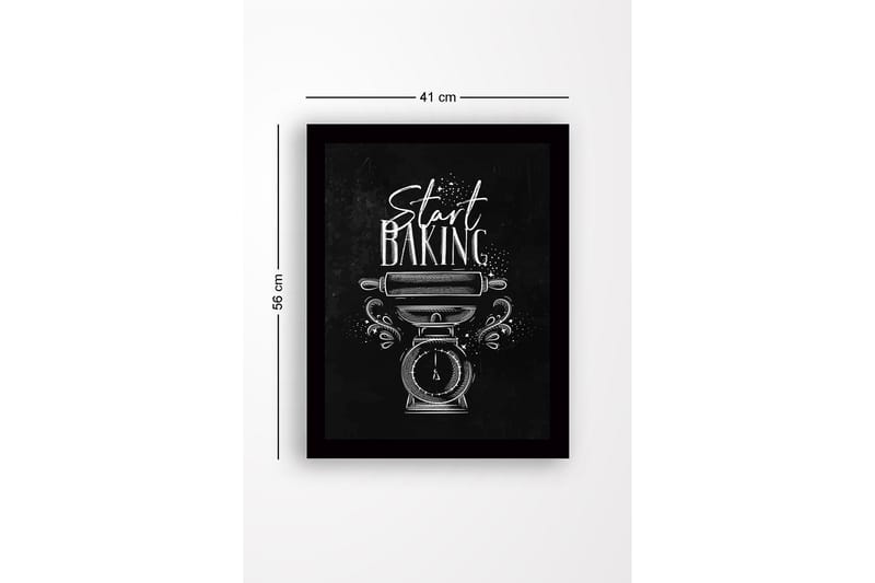 Innrammet lerretsbilde i tre - 41x56 cm - Vintage kjøkkenvekt med kjevle og teksten Start Baking - Svart / Hvit - Innredning - Bilder & kunst