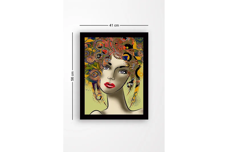 Innrammet lerretsbilde i tre - 41x56 cm - Portrett av en kvinne med fargerik frisyre og sterke ansiktstrekk - Rød / Gul / Grønn - Innredning - Bilder & kunst